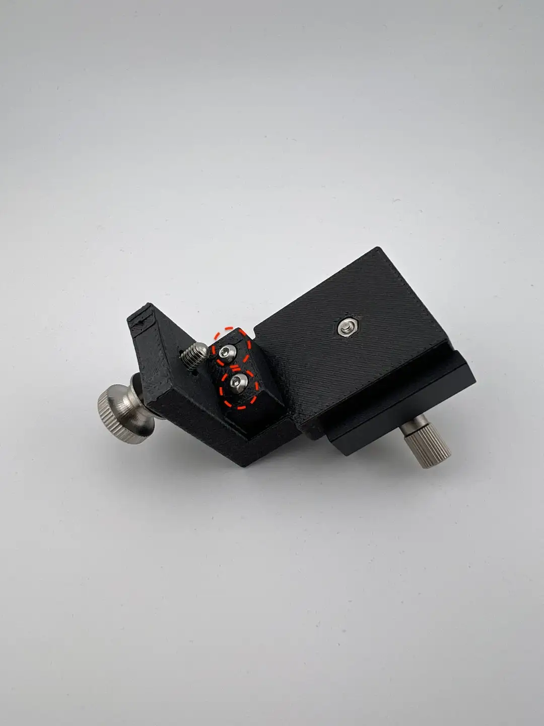 Adjust the Mounting Tension for the Finder or Smartphone Holder